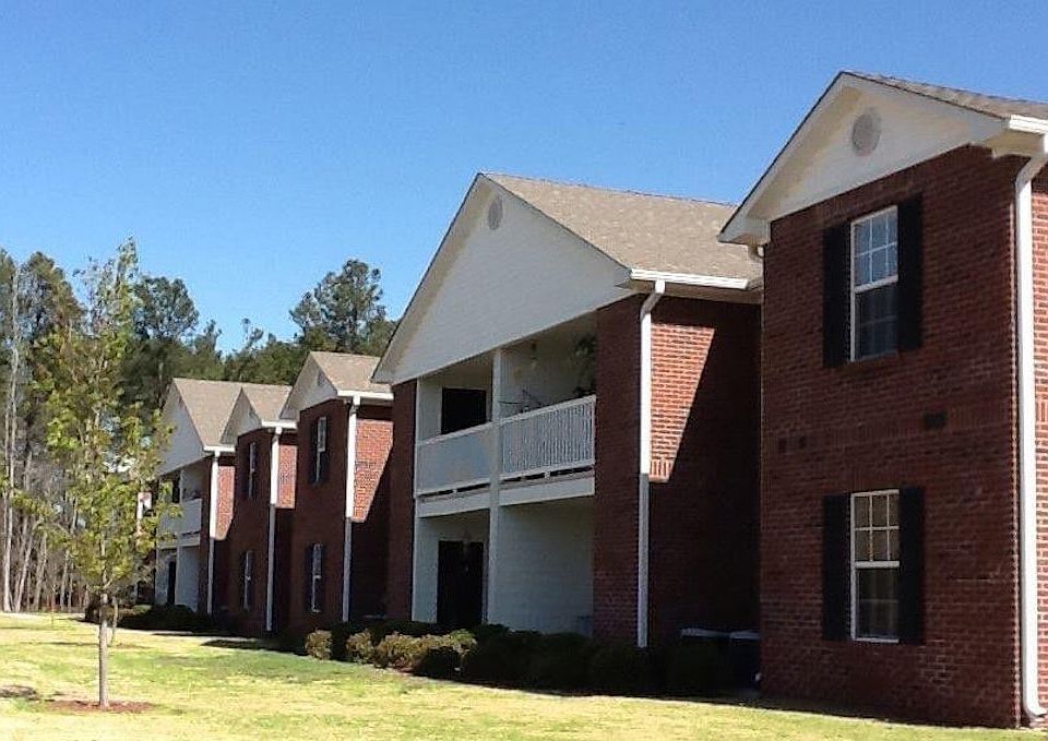 1st image of 1042 Bay Springs Rd #4369775