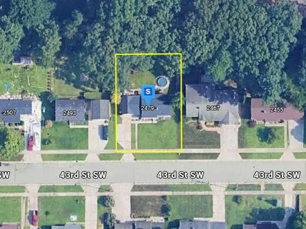 2479 43rd St SW, Wyoming, MI 49519