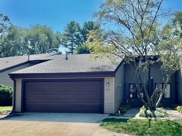 1805A Glenwood Oaks Ct, Urbana, IL 61801