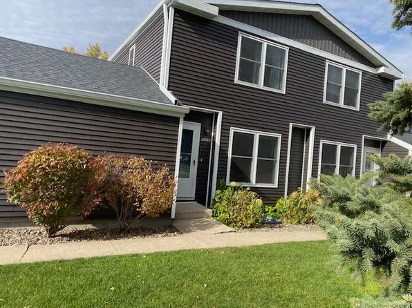 2009 Haughton Ave, North Mankato, MN 56003