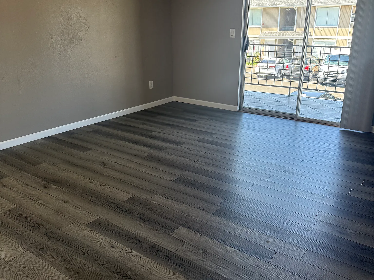 Evergreen Park Apartments — Photo 1