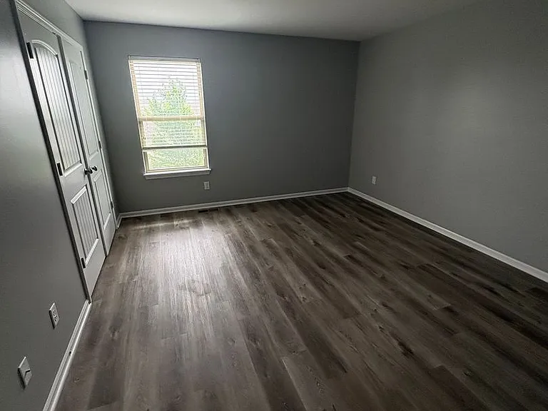 8046 SW 4th St — Photo 5
