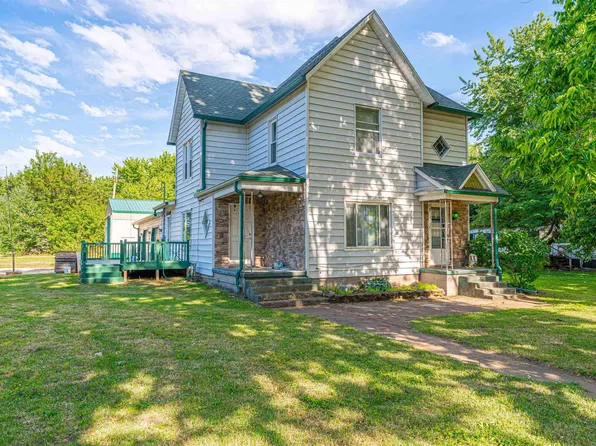 521 N Mason St, Mason City, IL 62664