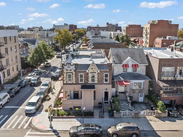 248 Avenue P image 3 of 51