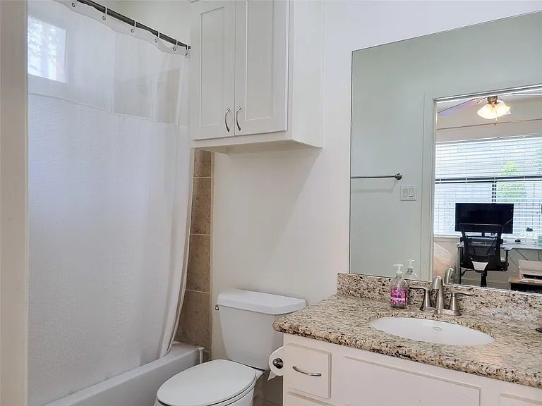403 Jackson Hill St — Photo 10