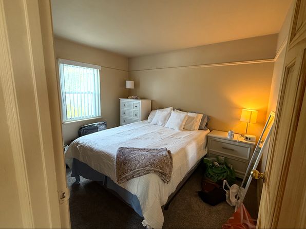 215 N Beech St APT 1