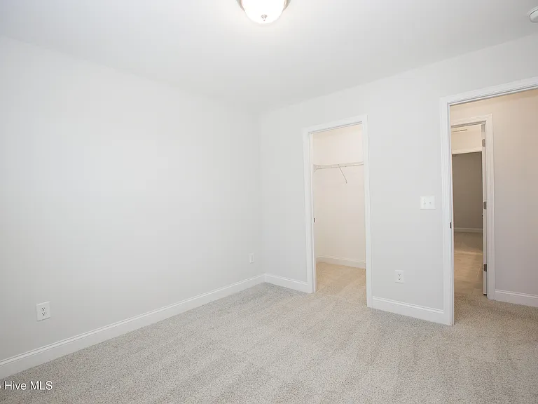 660 Avenue Of The Carolinas — Photo 70