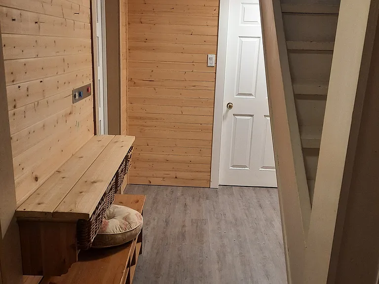 62 Eugenia St — Photo 16