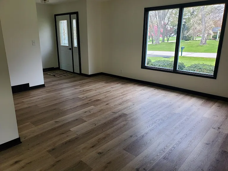 18625 Lola Dr — Photo 8