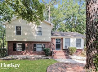 6219 Bridlewood Ln, Charlotte, NC 28215