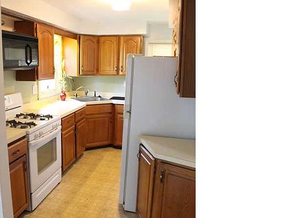 5th image of 199 Bayway Dr
