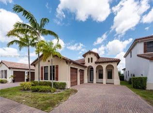 8513 NW 41st St, Hollywood, FL 33024