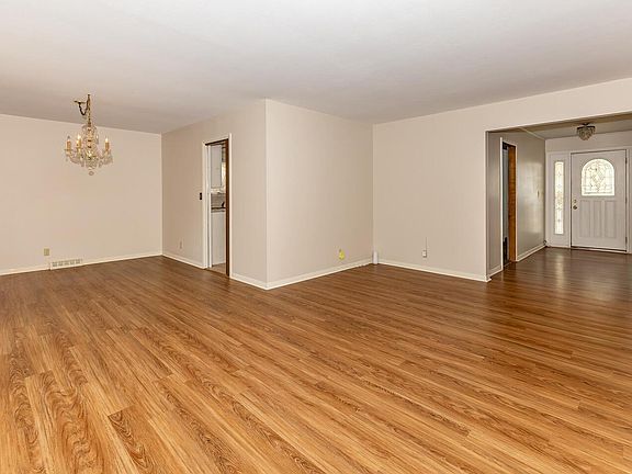 5th image of 5317 36th Avenue Ct