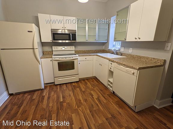 5th image of 938 E Fulton St