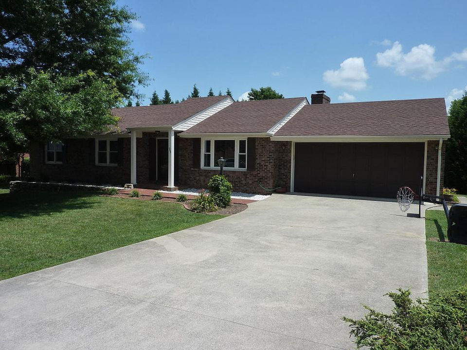 1st image of 468 Patricia Dr