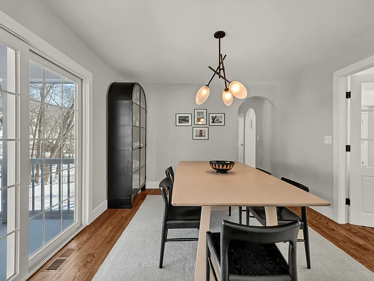 5 Main Dr — Photo 20