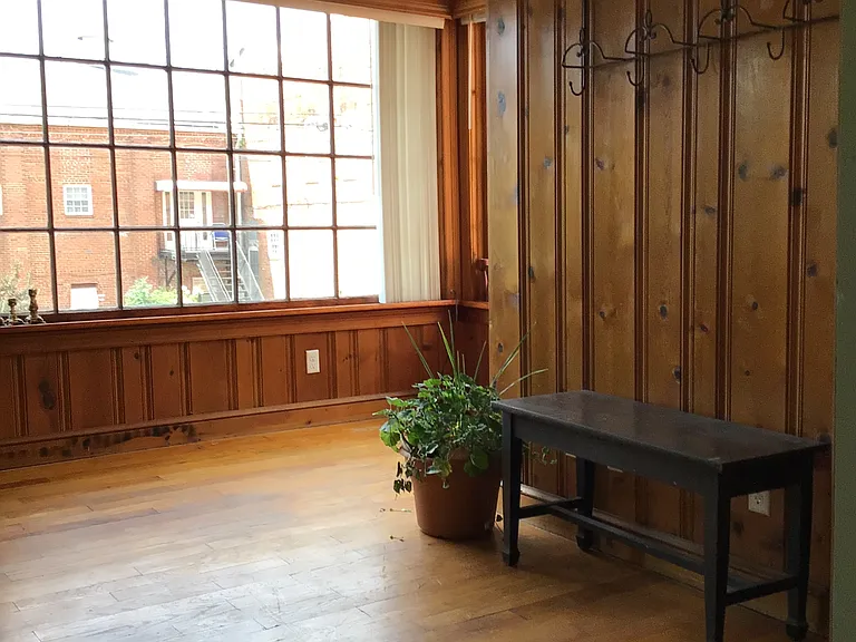 409 Muir St #2 — Photo 4