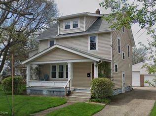 1986 Cook St, Cuyahoga Falls, OH 44221