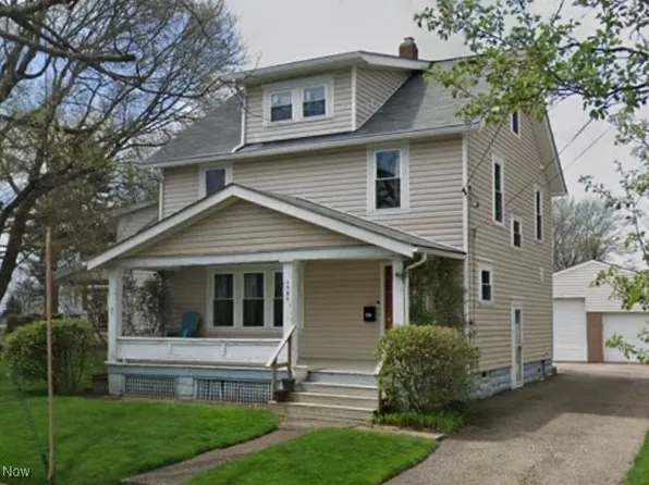 1986 Cook St, Cuyahoga Falls, OH 44221