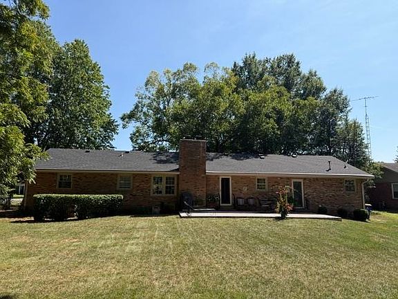 3rd image of 1704 Barnard Way
