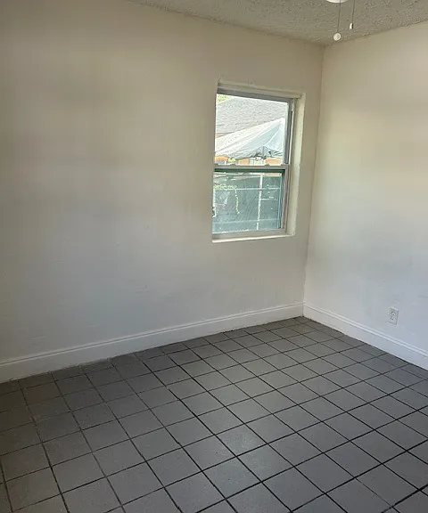 2111 W Gray St #1 — Photo 2