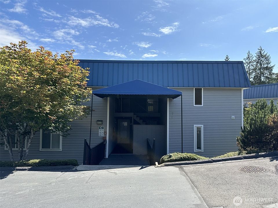 1st image of 924 Shorewood Drive #26