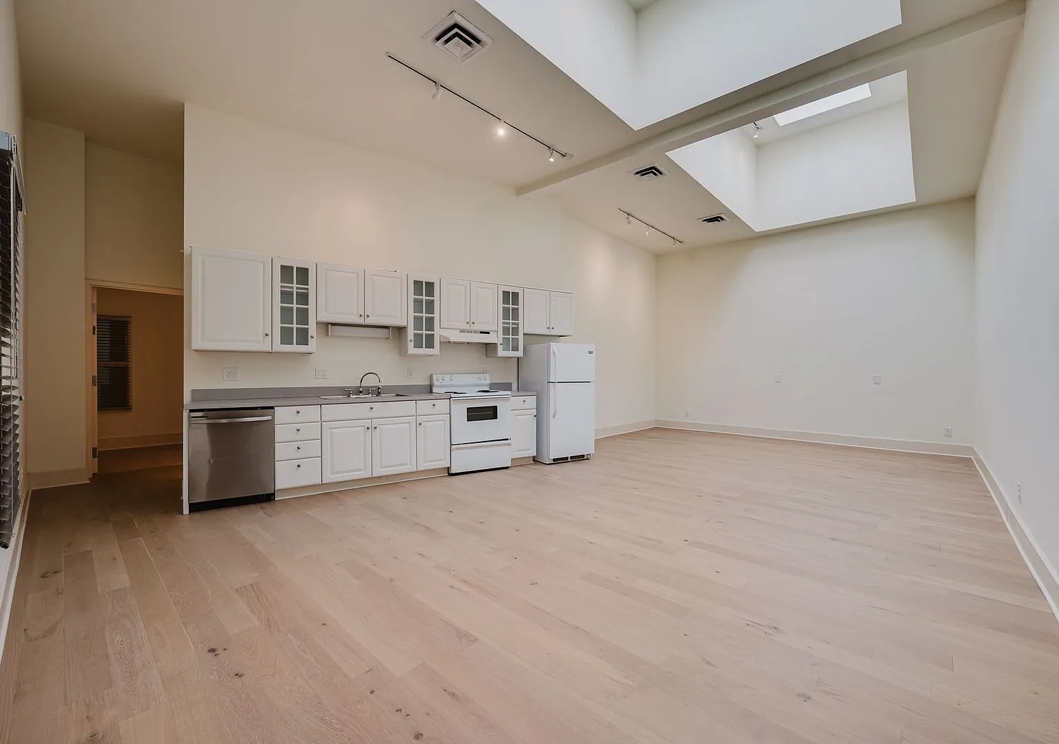 772res — Photo 1