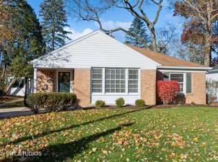 1815 E Indiana St, Wheaton, IL 60187