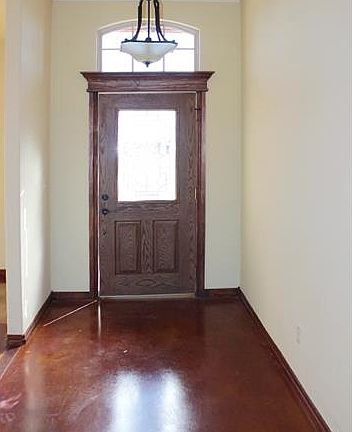 2nd image of 1124 Gray Hawk Dr