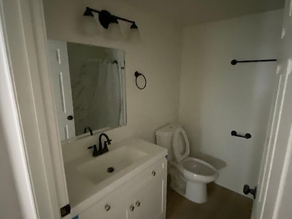 3rd image of 18618 Clark St APT 9
