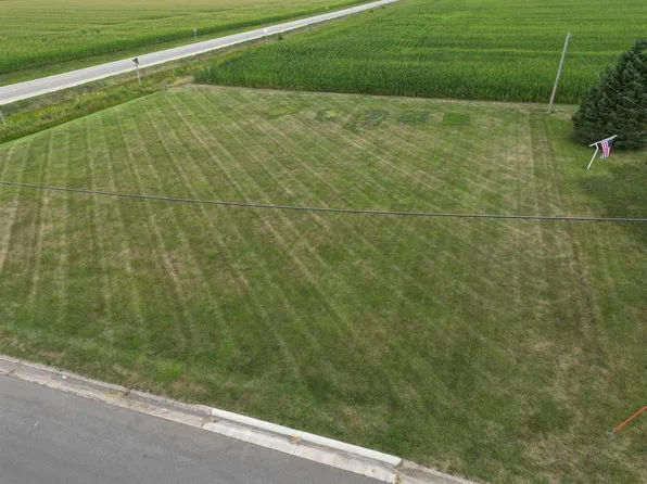 1 Cherry St #2, Allison, IA 50602