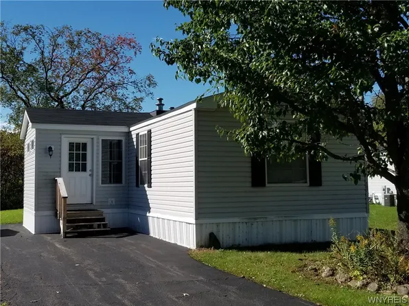 107 Valley Dr, Great Valley, NY 14741