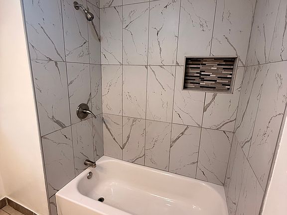 5th image of 245 Magnolia Ave #247