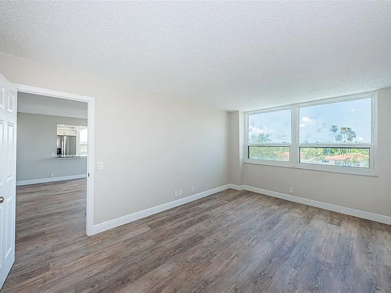 6177 Sun Blvd #404 — Photo 5