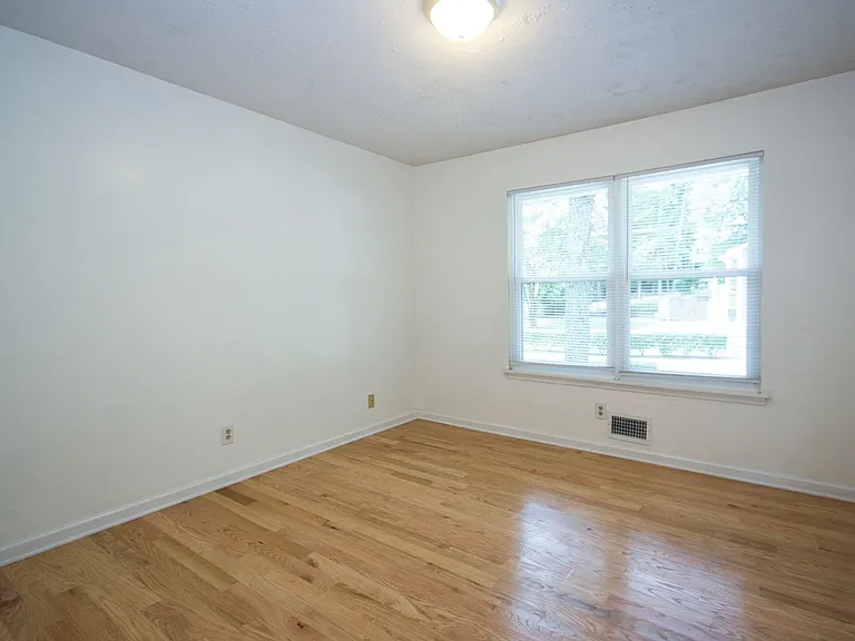 1169 Hillcrest Ct — Photo 28