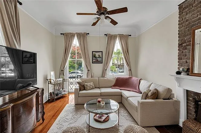 2 bed, 2.5 bath, 1495 sqft, $3,000 — Photo 4
