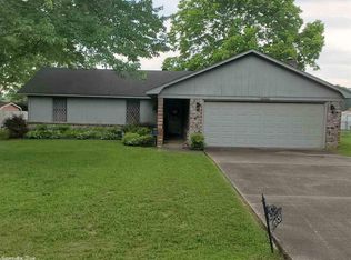 1703 Kamak Dr, Beebe, AR 72012