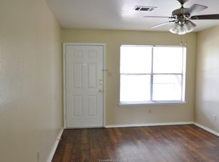 303 Manuel Dr APT D, College Station, TX 77840