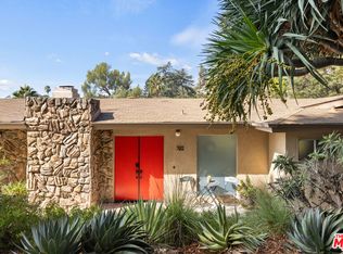 702 Cavanagh Rd, Glendale, CA 91207