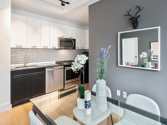 3rd image of 63 Wall St APT 1901