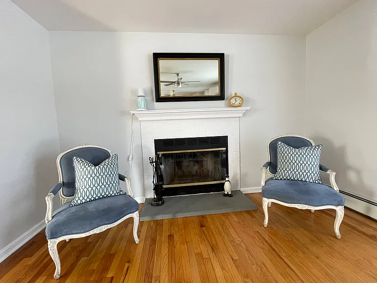 59 Peconic Ave — Photo 10