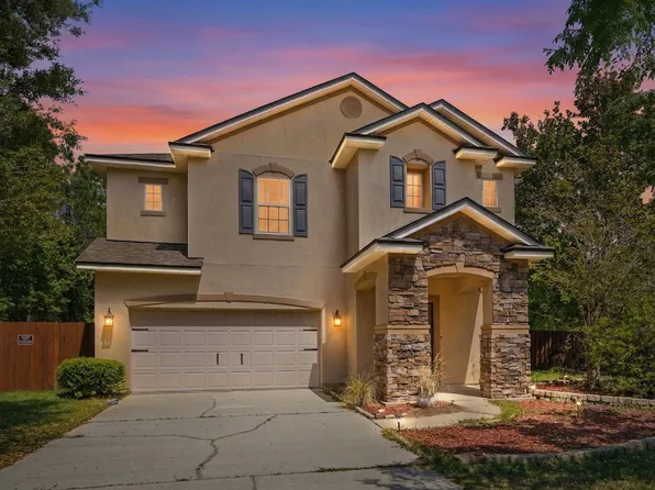 104 Claremont Ct, Elkton, FL 32033