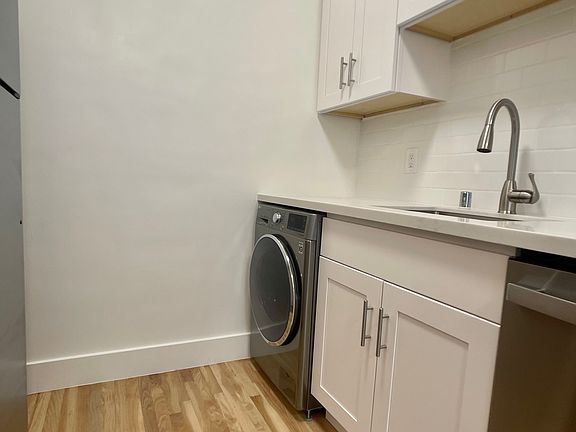 5th image of 2070 Fell St APT 5