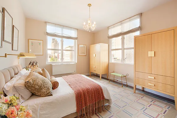 Sold by Nest Seekers International | media 4