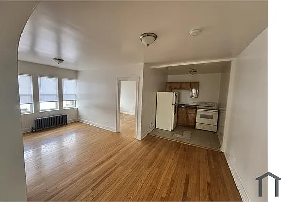 808 N Lockwood Ave #3C