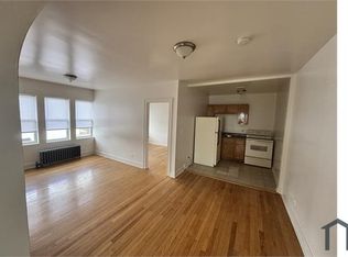 808 N Lockwood Ave APT 3C, Chicago, IL 60651