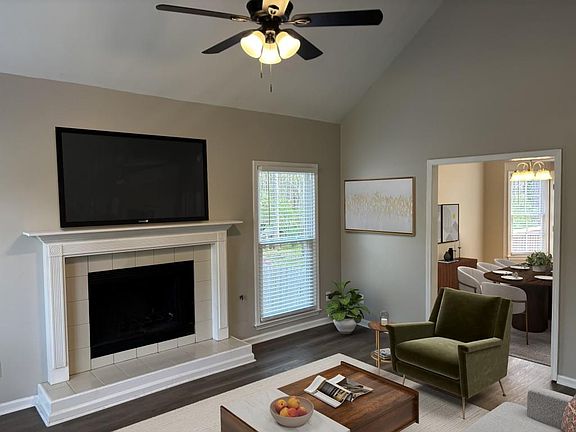 3rd image of 4390 Pinewalk Dr