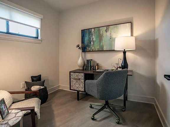 5th image of 70 Pier St #202