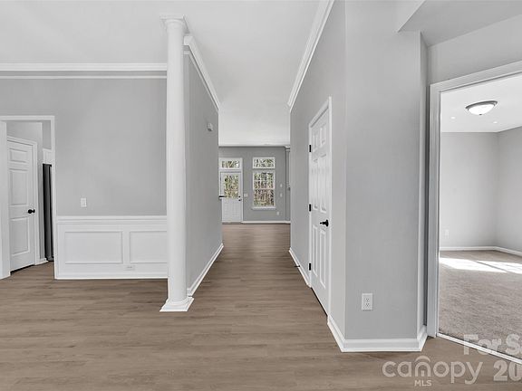 3rd image of 147 Gabriel Dr