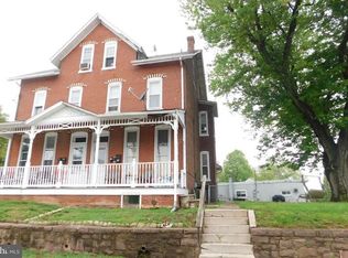 405 Walnut St, Spring City, PA 19475